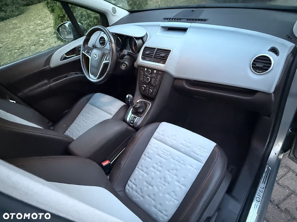 Opel Meriva - 9