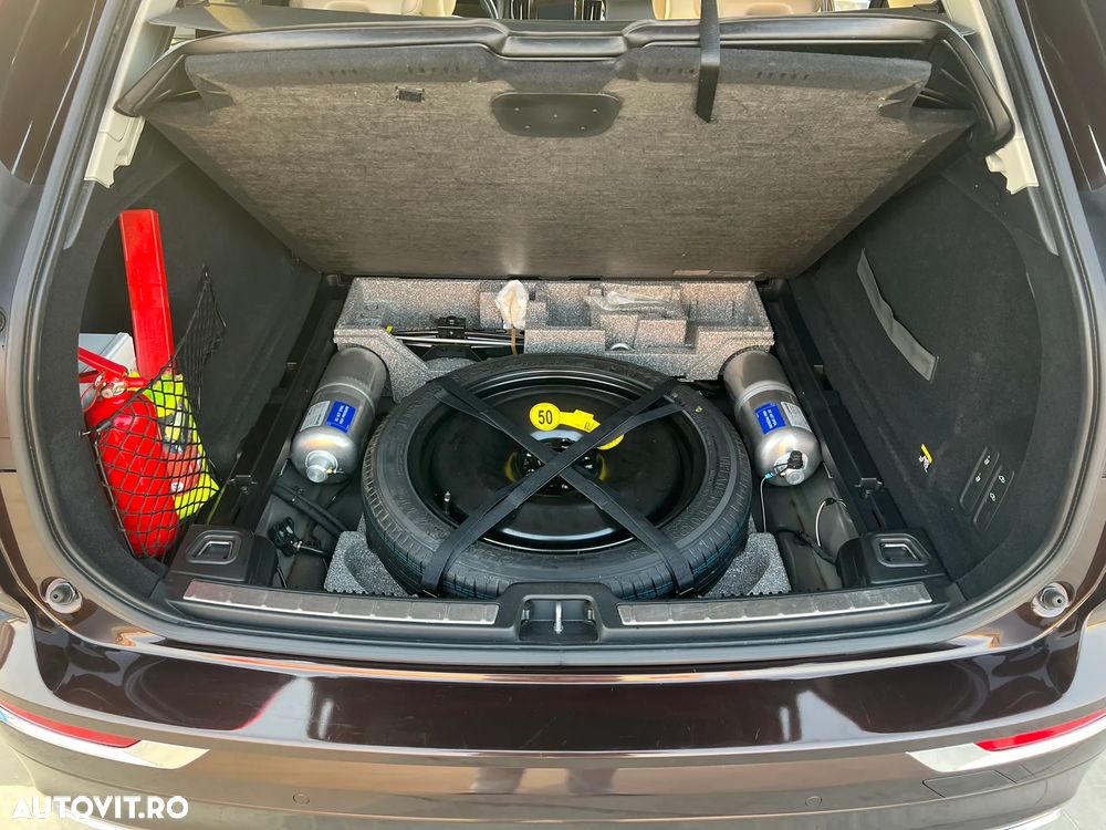 Volvo XC 60 D5 AWD Geartronic Inscription - 17