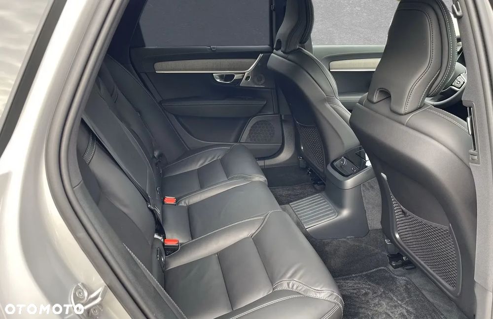 Volvo V90 T8 AWD Plug-In Hybrid Ultimate Dark - 6