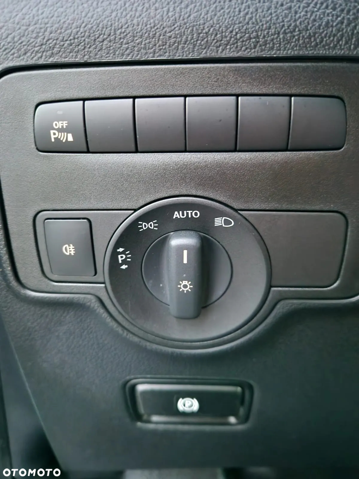Mercedes-Benz Vito - 21