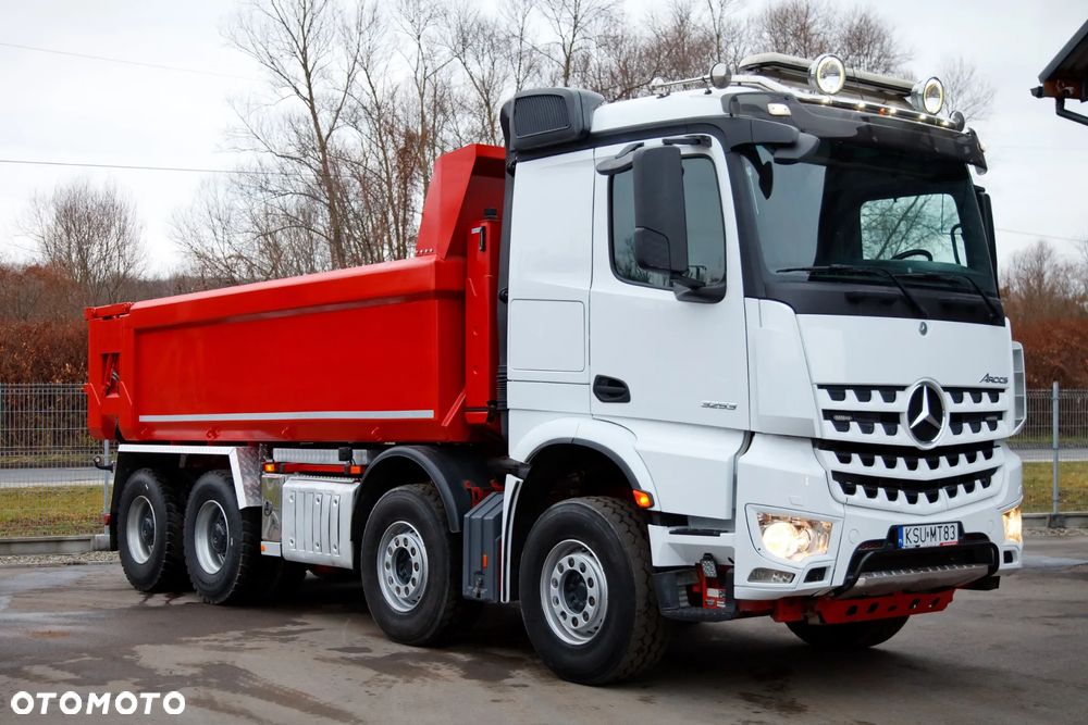Mercedes-Benz Arocs - 12