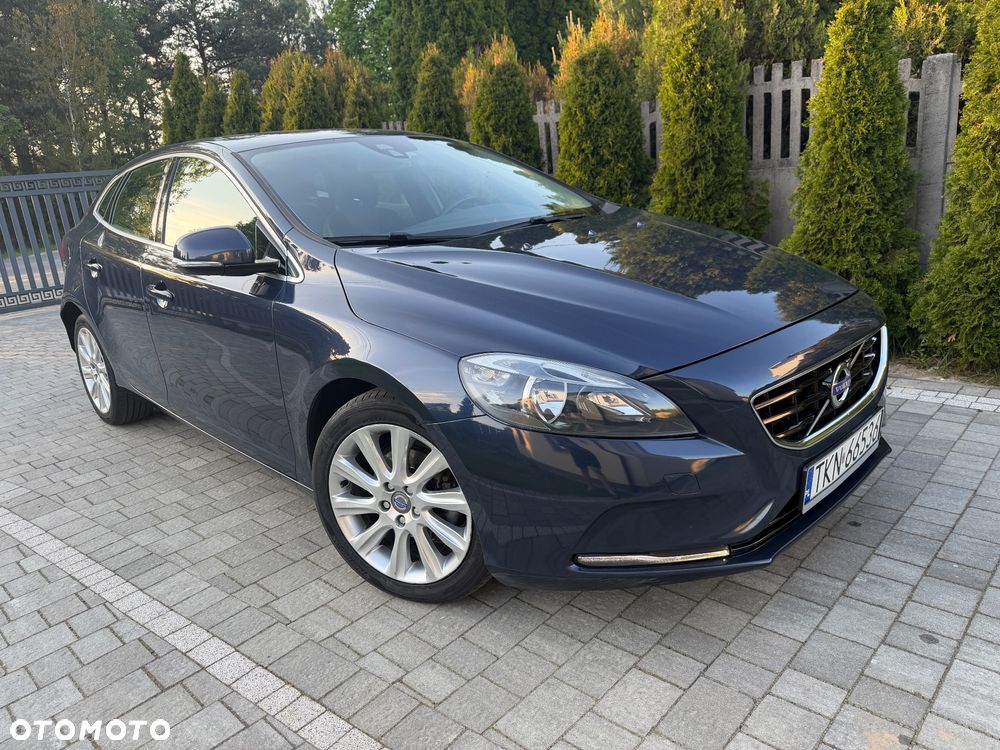 Volvo V40 D2 Momentum - 16