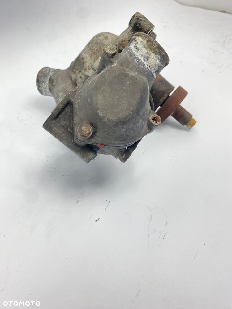 POMPA WODY OBUDOWA TERMOSTATU MERCEDES W123 W126 R107 280 M110 1102010701 - 3