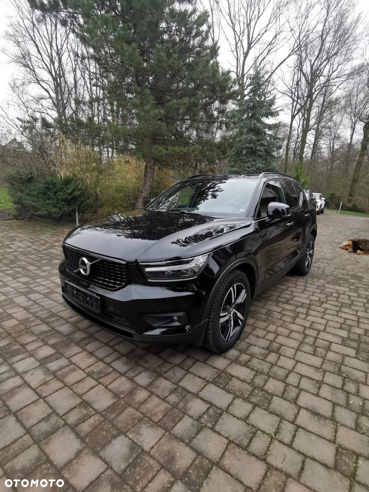 Volvo XC 40 D4 AWD Geartronic R-Design - 3