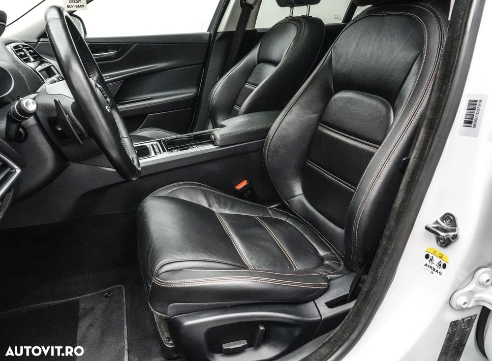 Jaguar XE 20d Aut. Landmark Edition - 14