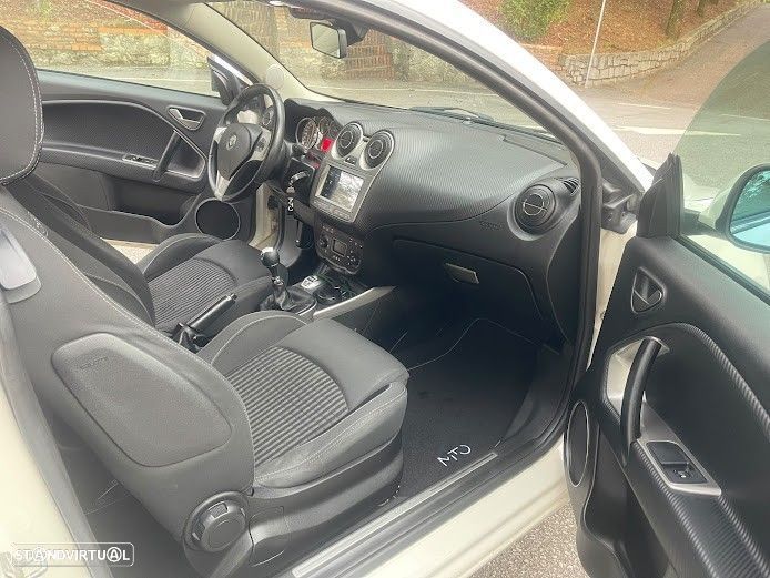 Alfa Romeo MiTo 1.3 JTD Distinctive - 14