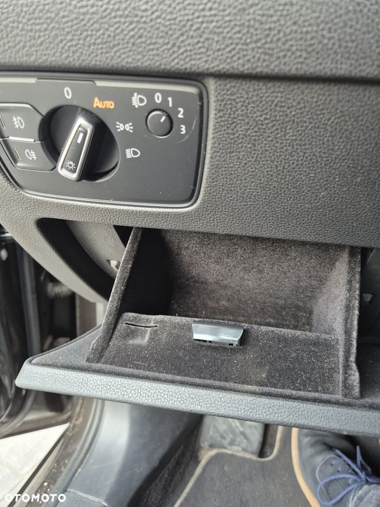 Volkswagen Passat 2.0 TDI (BlueMotion Technology) Highline - 19