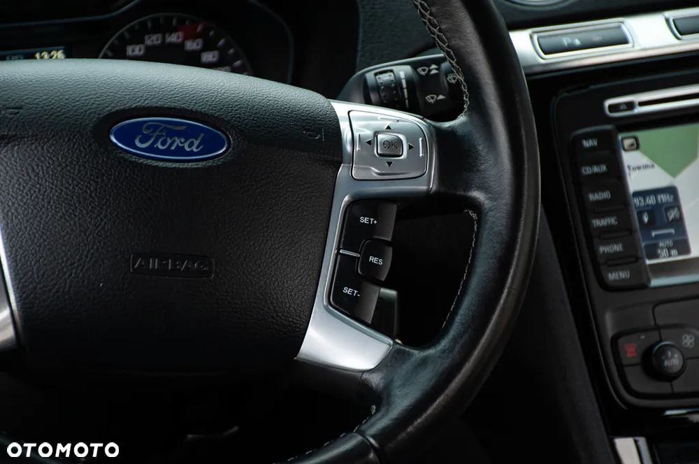 Ford Galaxy 2.0 TDCi DPF Ghia - 36