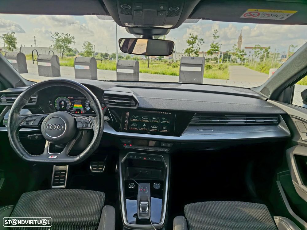 Audi A3 Sportback 45 TFSIe S tronic S line - 12