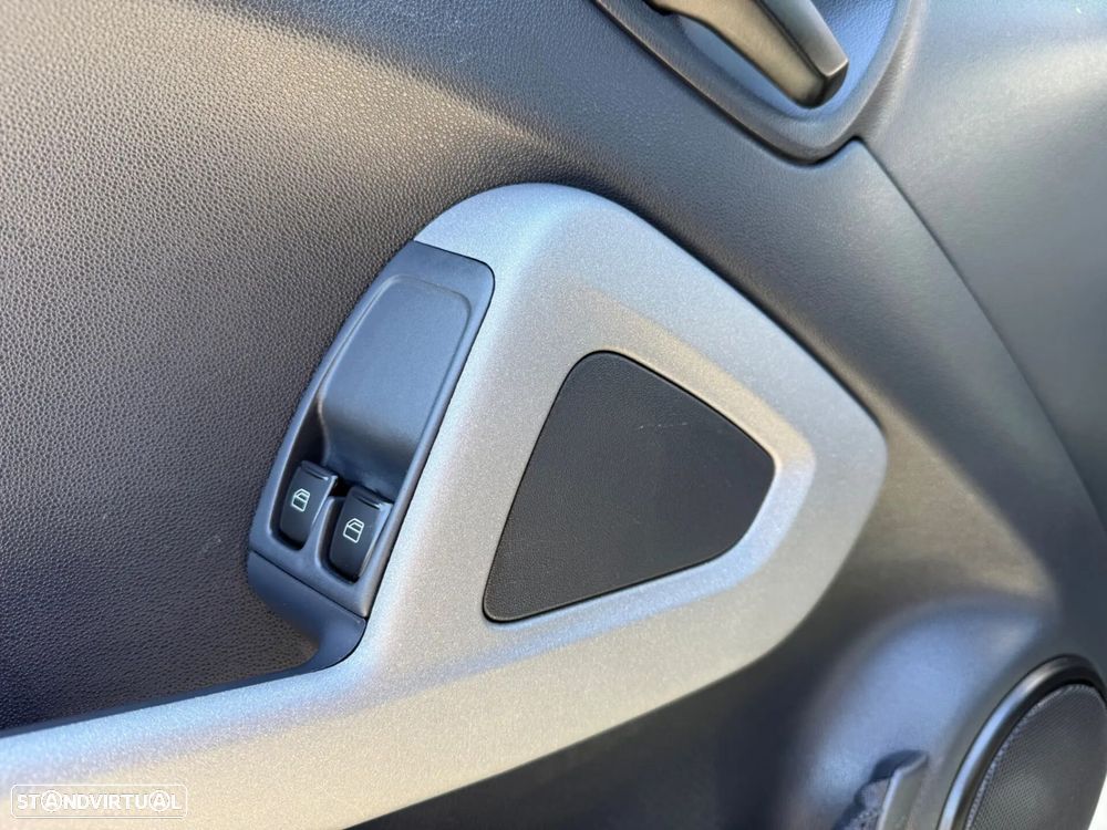 Smart ForTwo Coupé 1.0 mhd Pure 61 - 24