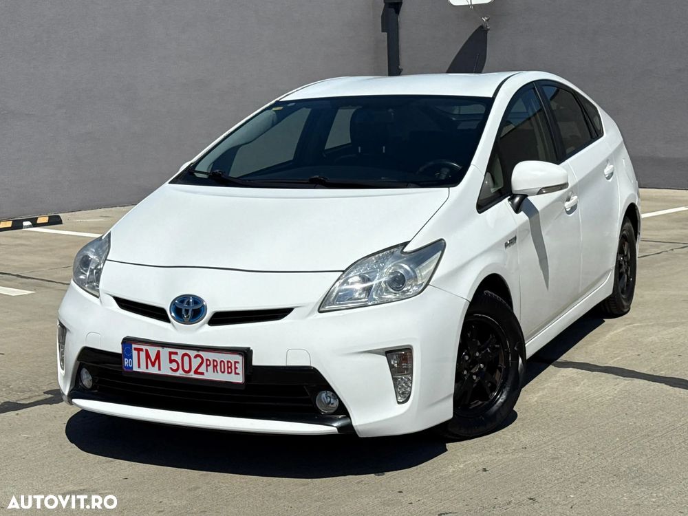 Toyota Prius (Hybrid) Comfort - 2