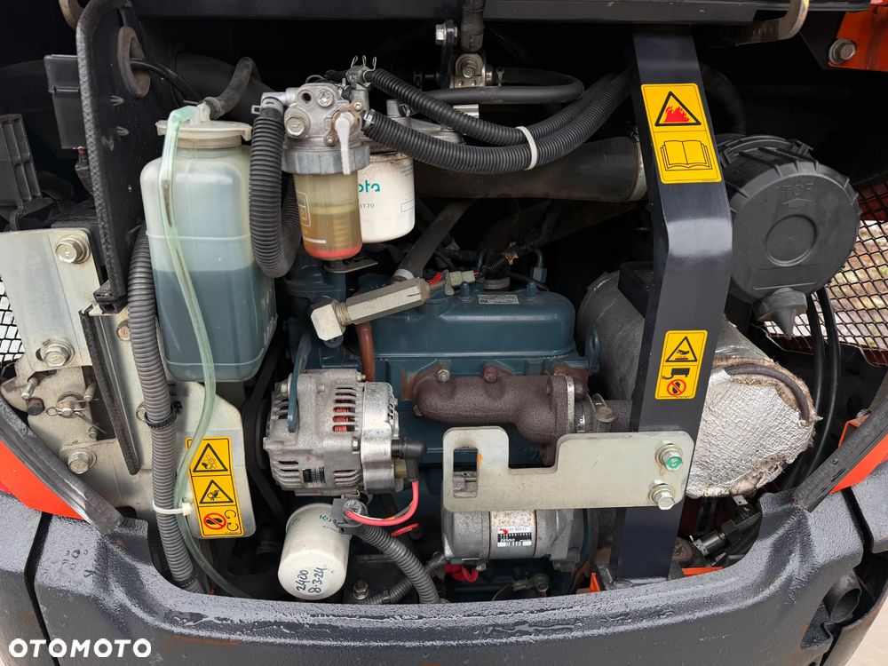 Kubota KX016-4 Koparka Gąsienicowa 2 tony. DEKRA aktualna do 2026r. Rozsuwane Hydr. podwozie! Sprowadzona z Gospodarstwa Norweskiego! Zero luzów i wycieków. Maszyna jak Nowa z Salonu! 2016rok. Pełna Dokumentacja. Gąsienice bez zużycia! Łyżka Skarpowa! Szybkozłącze! szybka wolna jazda. Ani deka luzów i wycieków. OKAZJA - 23