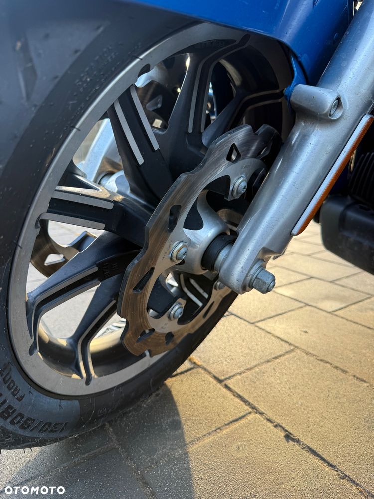 Harley-Davidson Touring Road Glide - 5