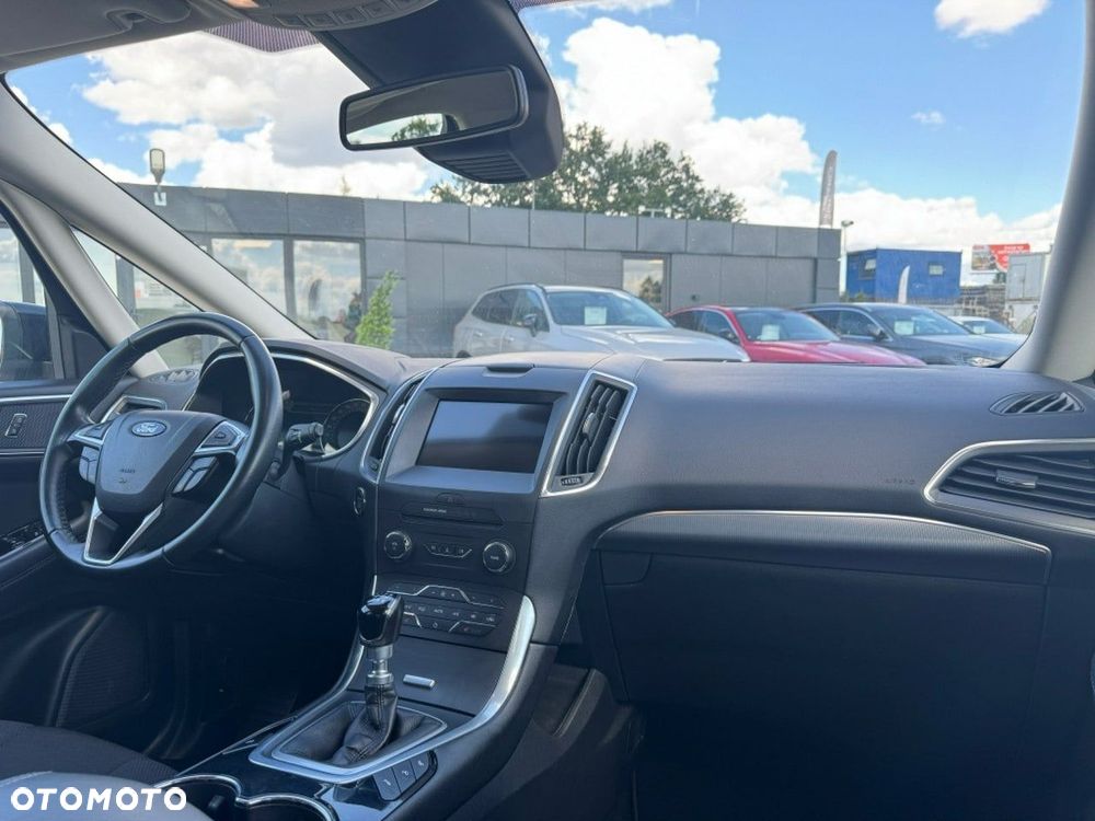 Ford S-Max - 14