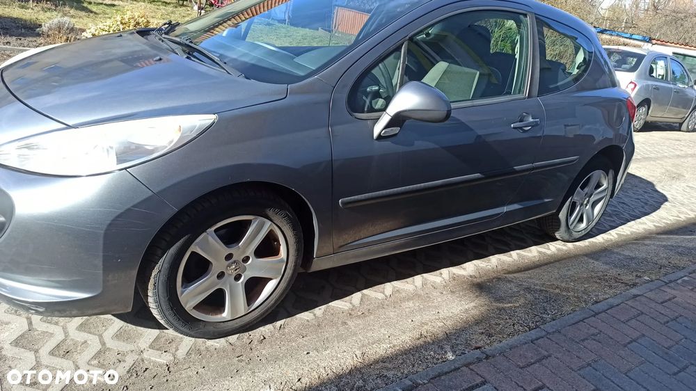 Peugeot 207 1.4 16V Trendy - 6