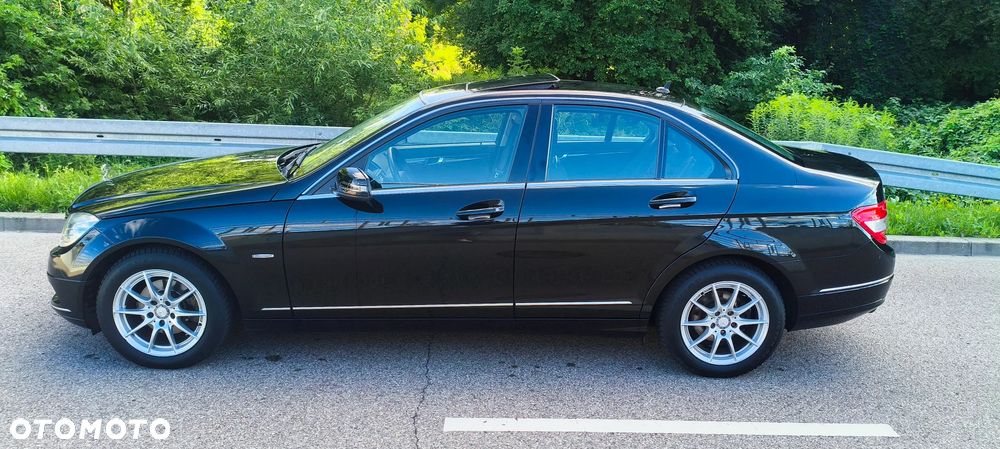 Mercedes-Benz Klasa C 180 Kompressor BlueEFFICIENCY Elegance - 2