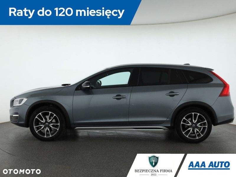 Volvo V60 Cross Country - 3