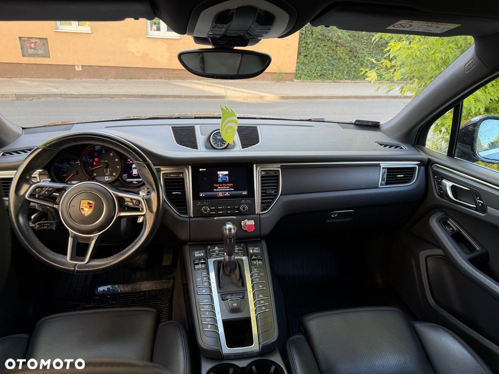 Porsche Macan Standard - 13