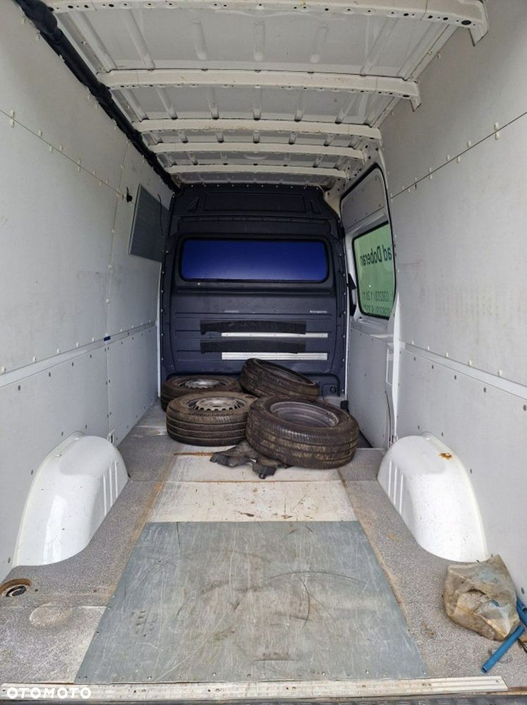 Mercedes-Benz Sprinter - 22