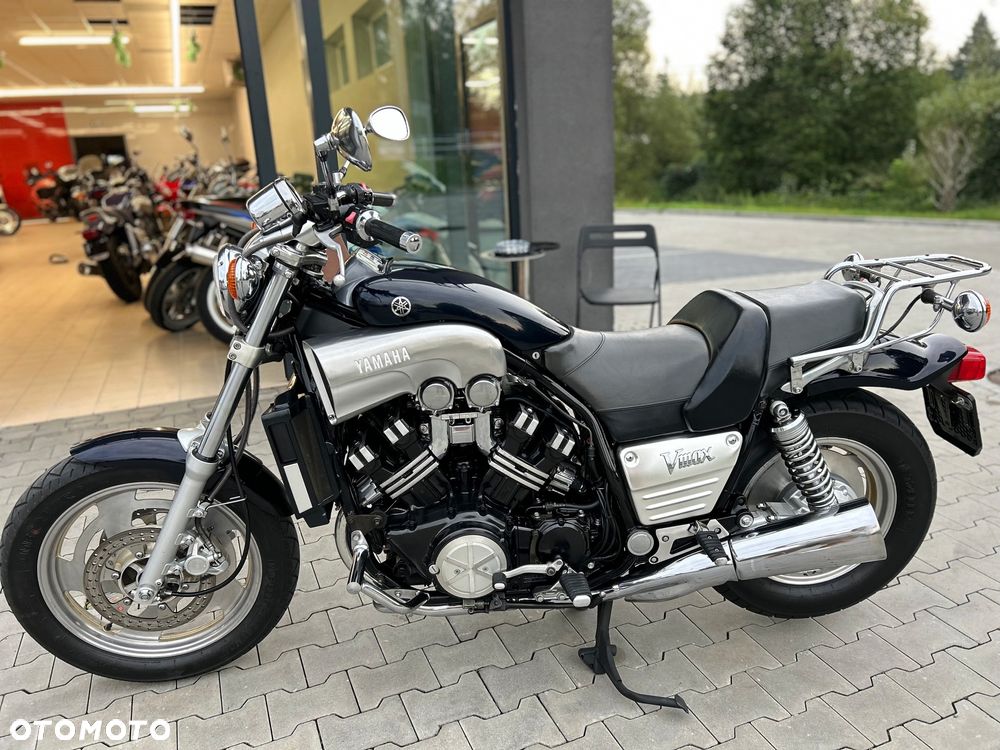 Yamaha V-MAX - 4
