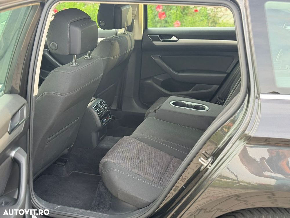 Volkswagen Passat 2.0 TDI DSG Comfortline - 8