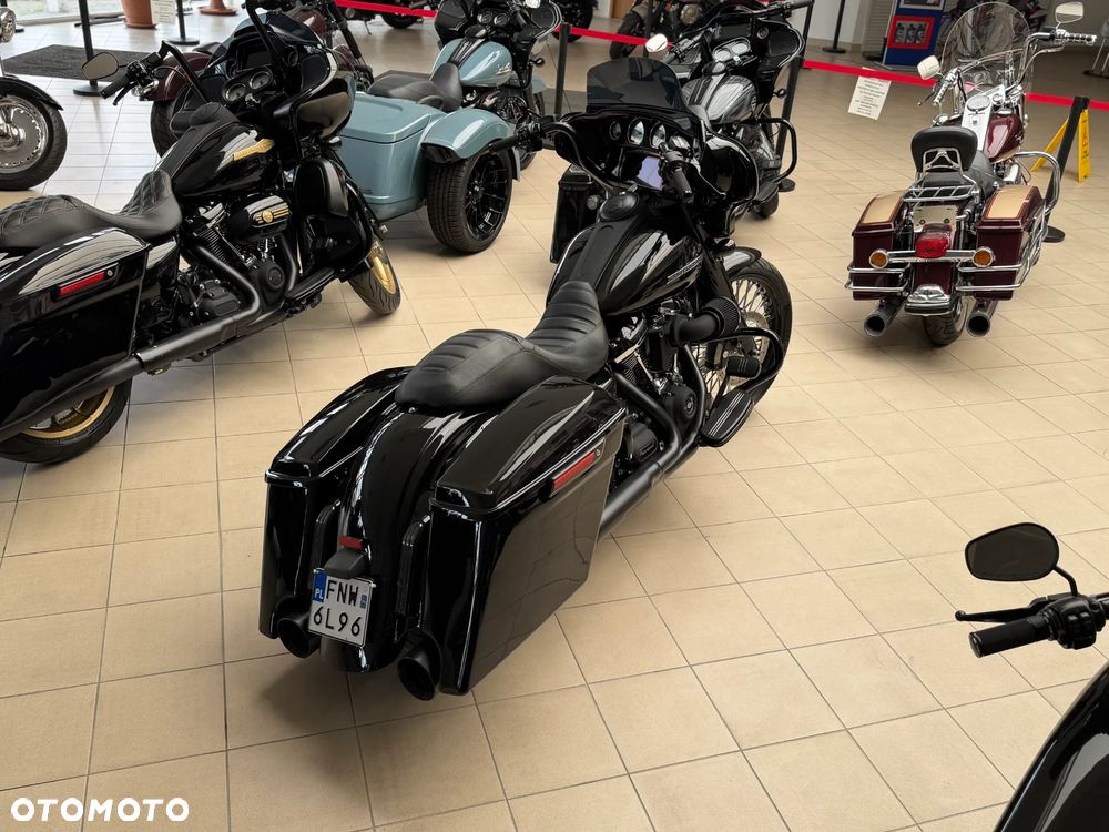 Harley-Davidson Touring Street Glide - 14