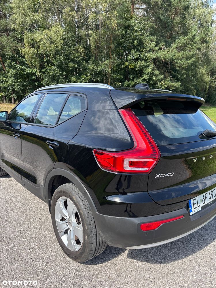 Volvo XC 40 T3 Momentum Pro - 4