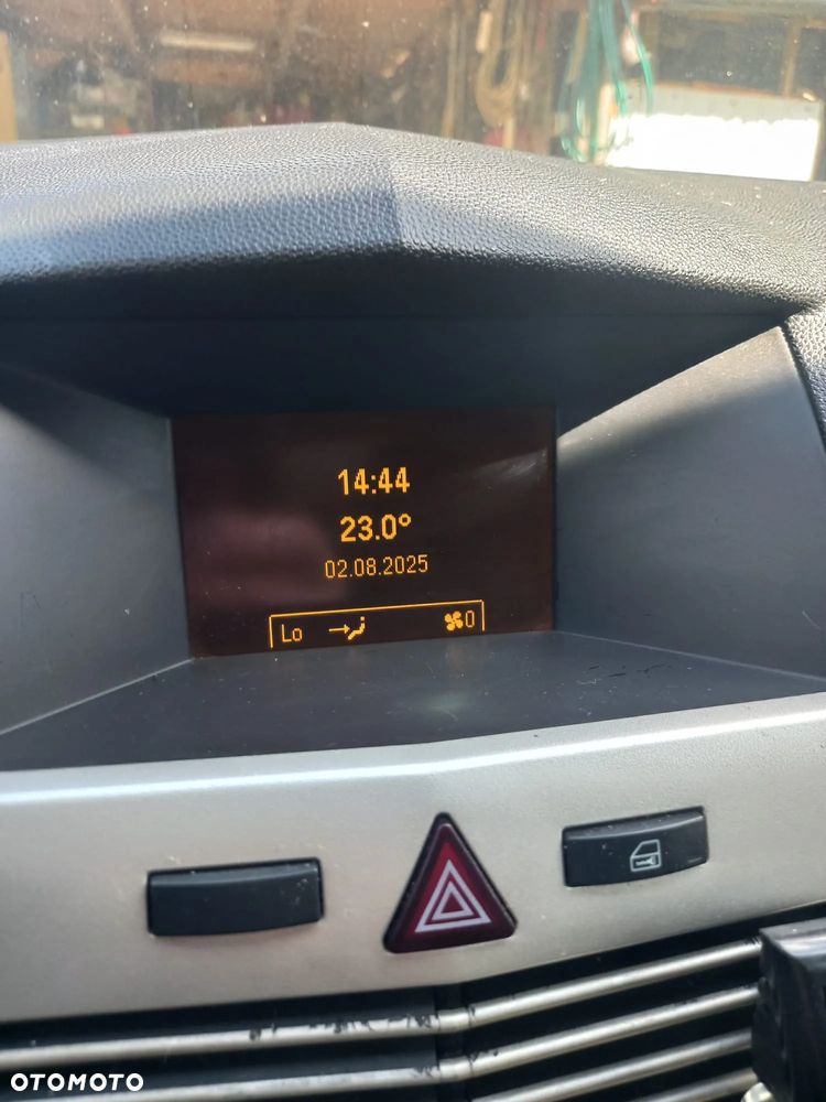Opel Astra - 11