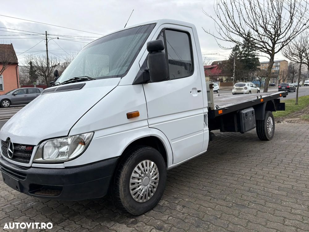 Mercedes-Benz Sprinter - 2