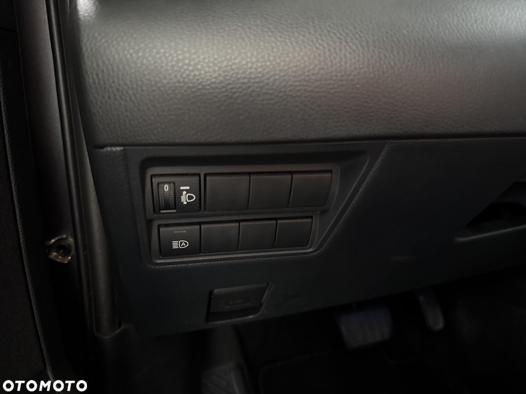 Toyota Yaris Hybrid 1.5 Comfort - 21
