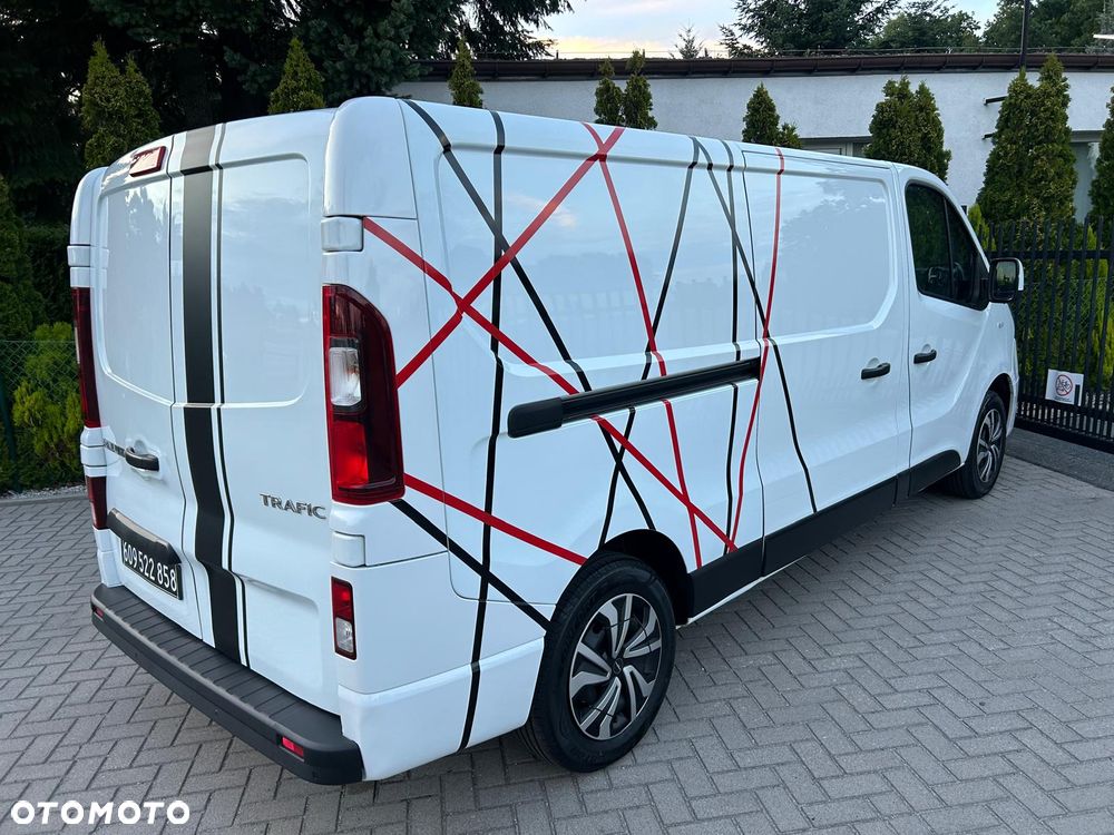 Renault Trafic - 12