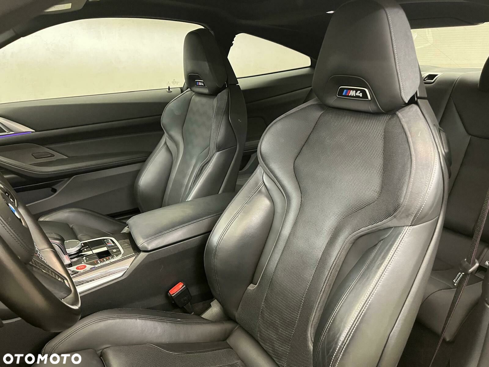BMW M4 Competition M xDrive sport - 24