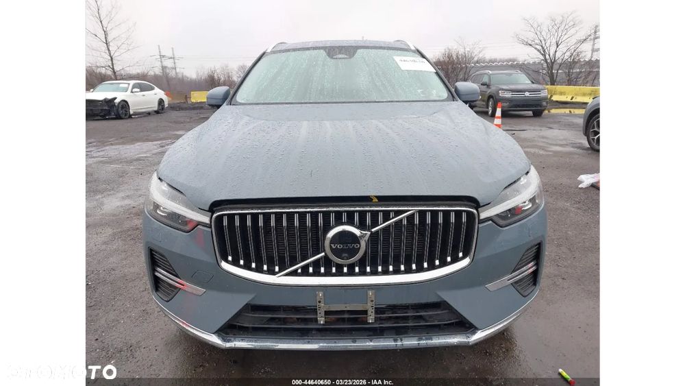 Volvo XC 60 B5 B AWD Plus Bright - 2