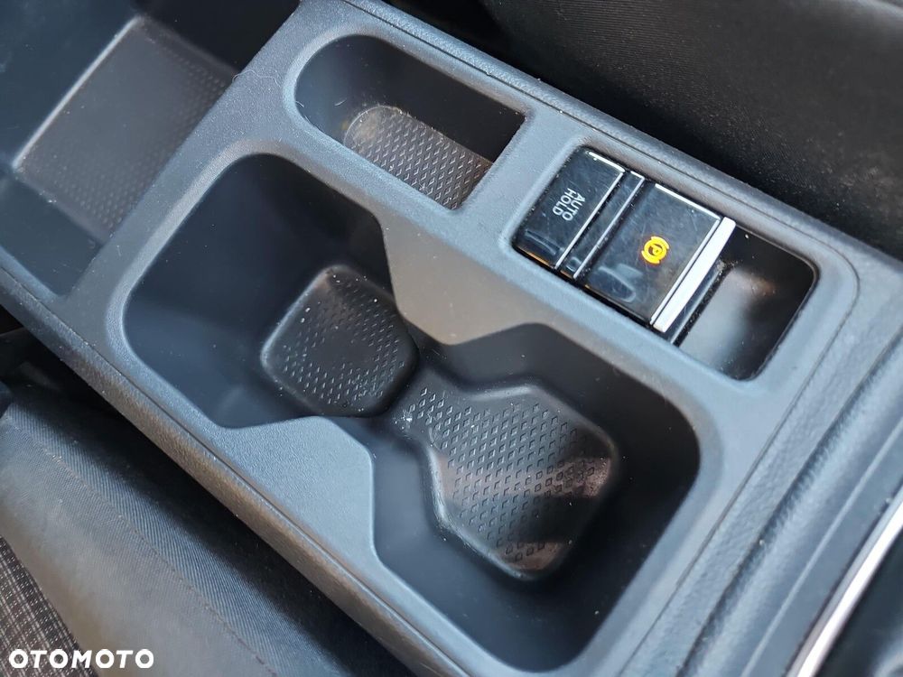 Volkswagen Caddy - 28