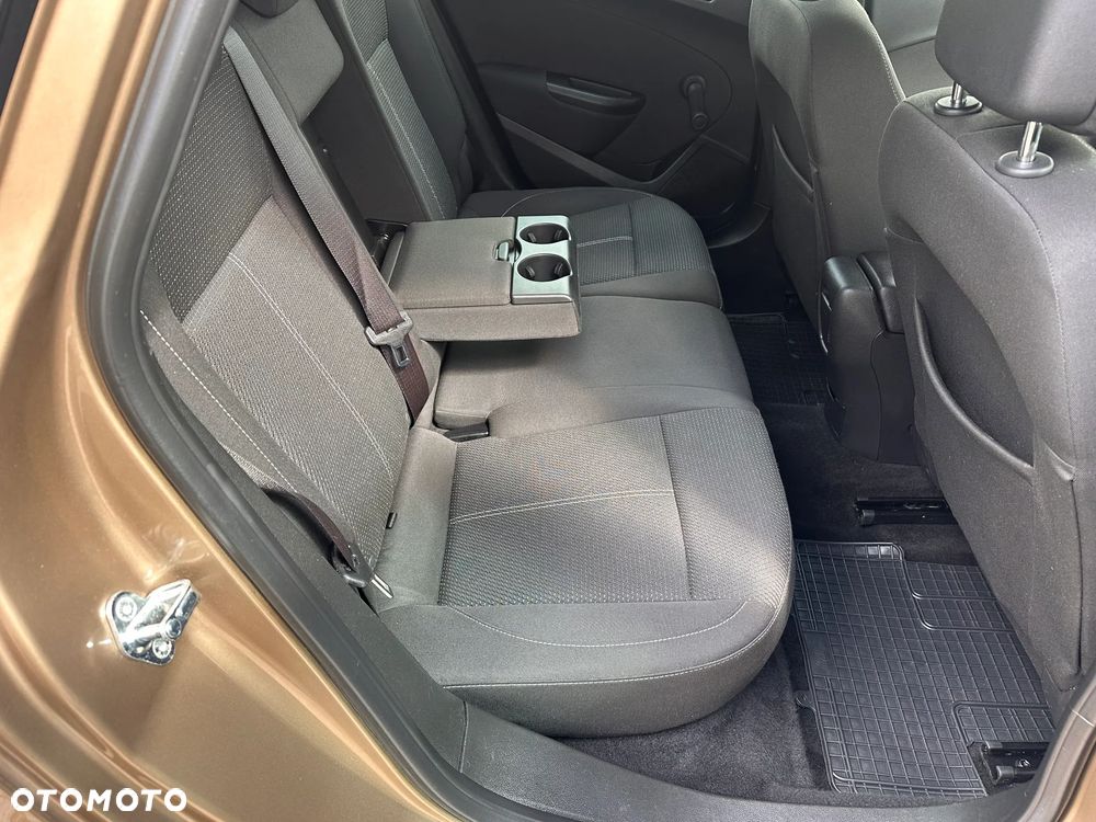 Opel Astra 1.4 Turbo Style - 24