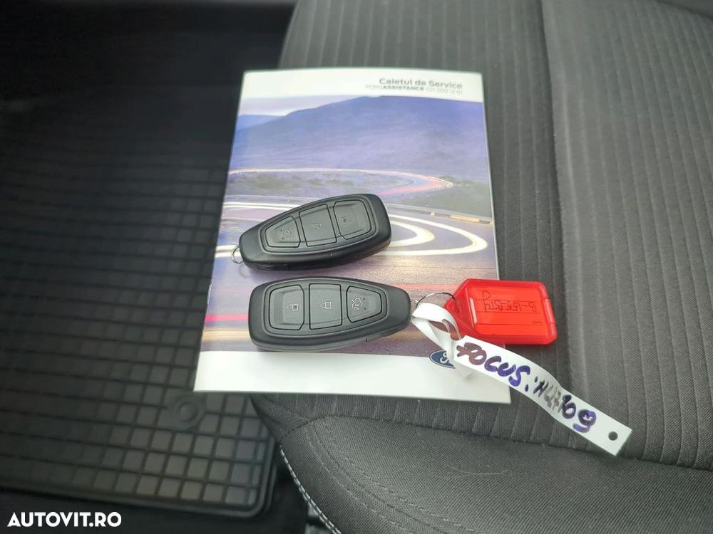 Ford Focus 1.0 EcoBoost Titanium - 4