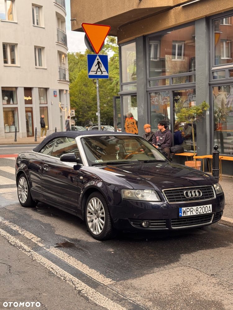 Audi A4 Cabrio 2.4 - 22