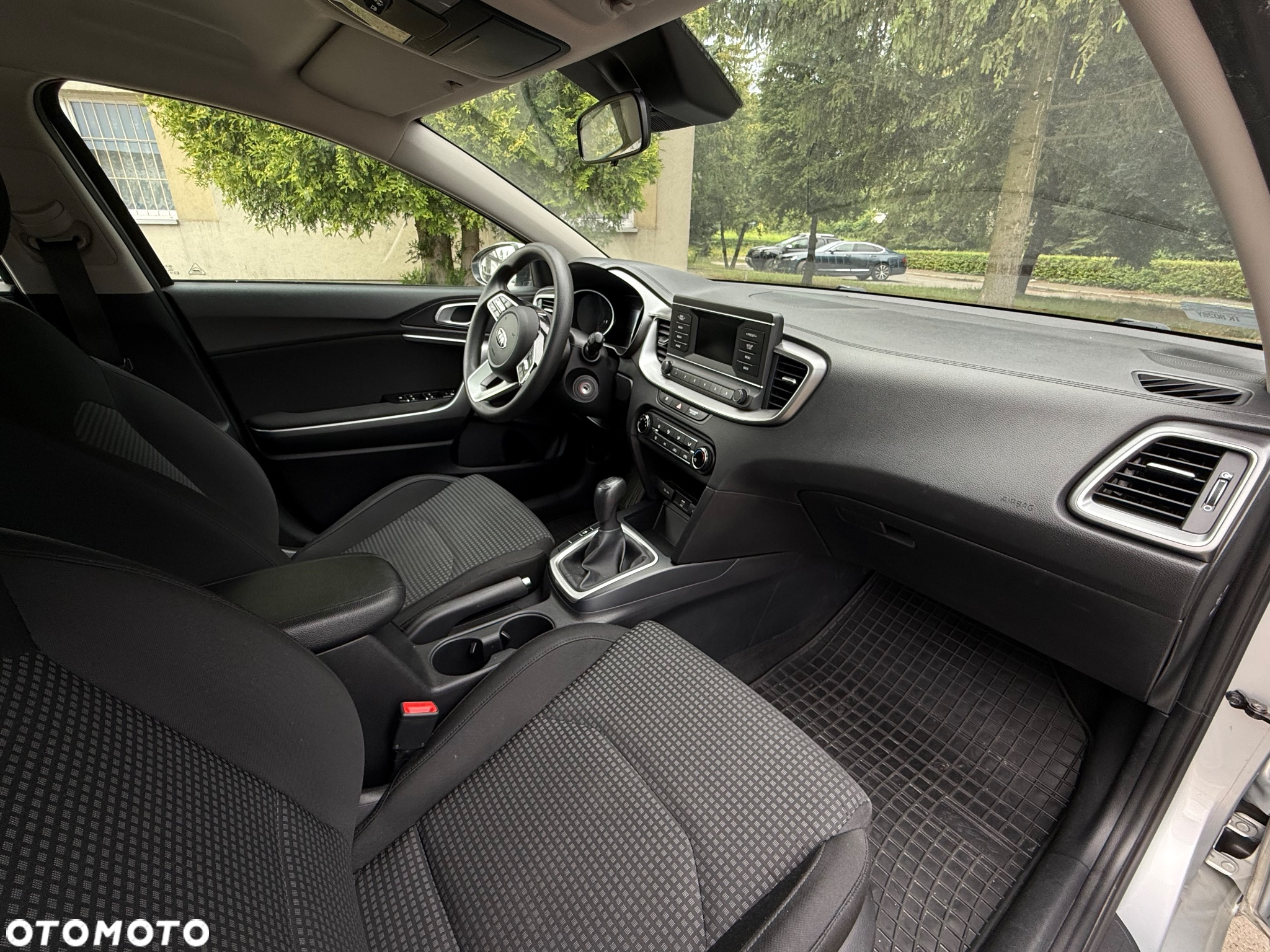 Kia Ceed 1.0 T-GDI L - 12