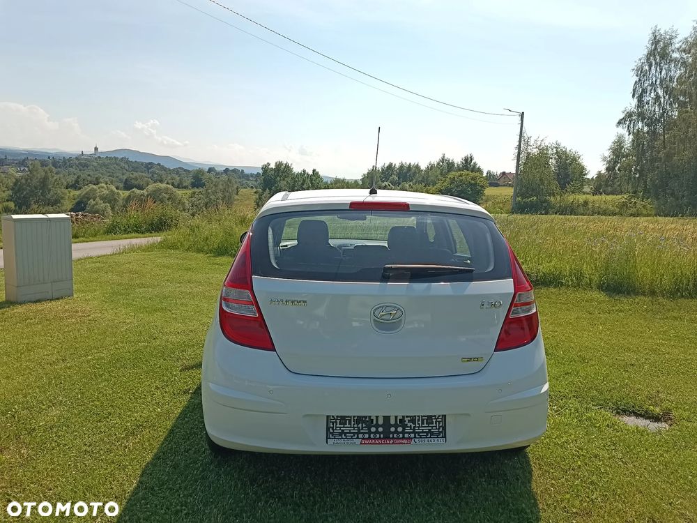 Hyundai i30 2.0 Premium - 26