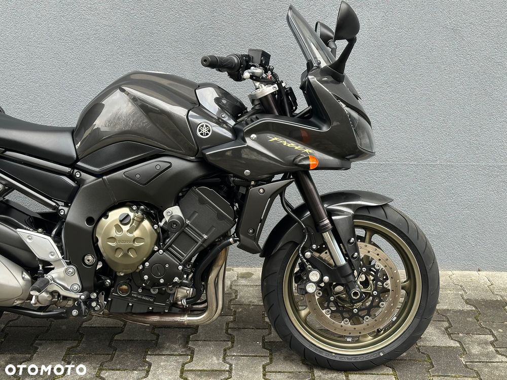 Yamaha FZ - 10