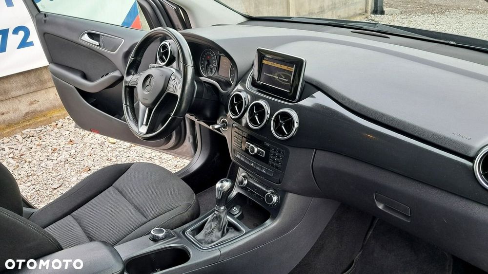 Mercedes-Benz Klasa B 180 BlueEFFICIENCY Edition - 4
