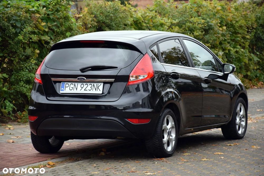 Ford Fiesta 1.25 Titanium - 10