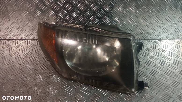 LAMPA PRAWA PRZEDNIA MITSUBISHI PAJERO PININ - 1
