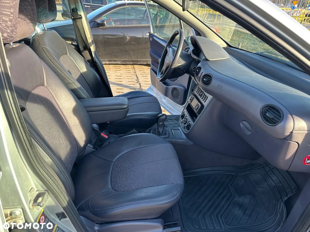 Mercedes-Benz Klasa A 160 L Avantgarde Piccadilly - 15