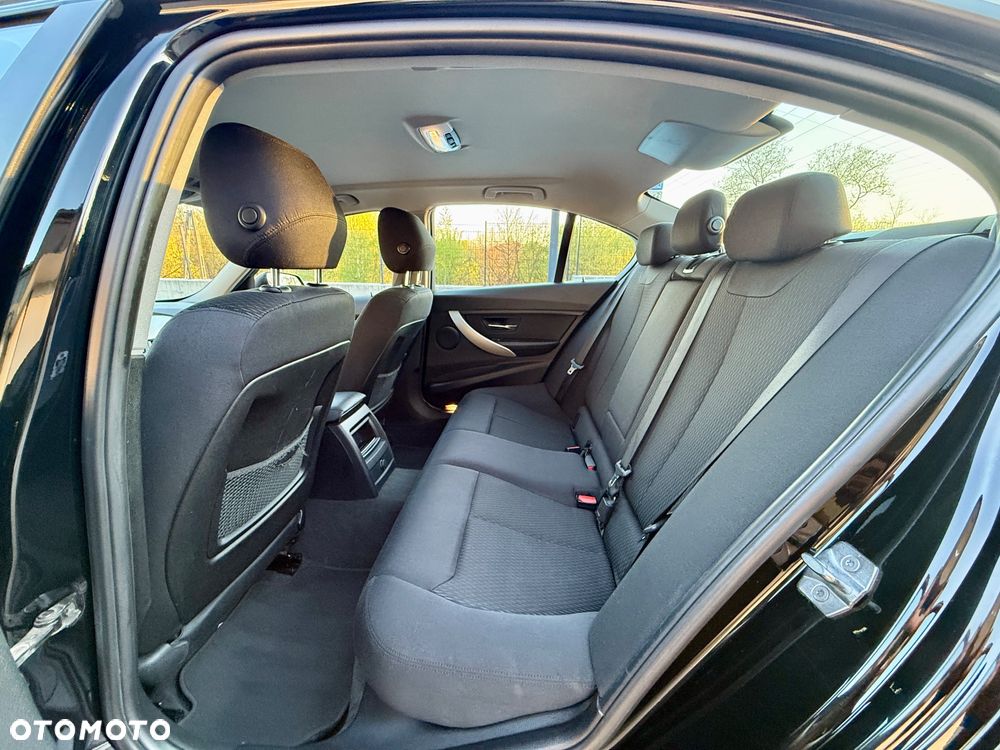 BMW Seria 3 316d - 18