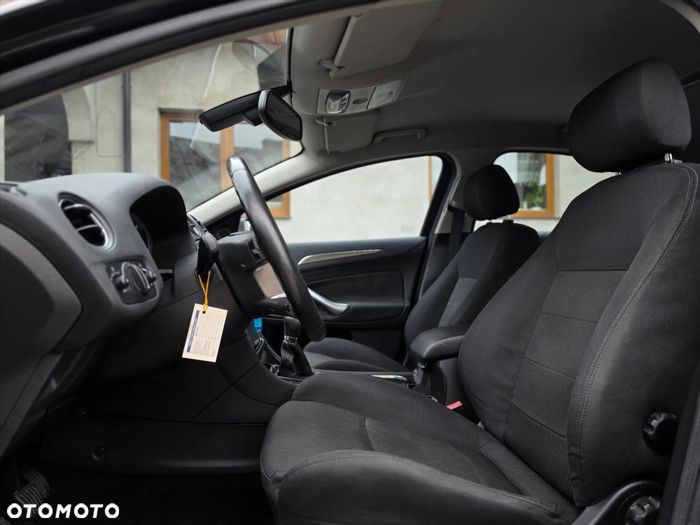 Ford Mondeo - 16