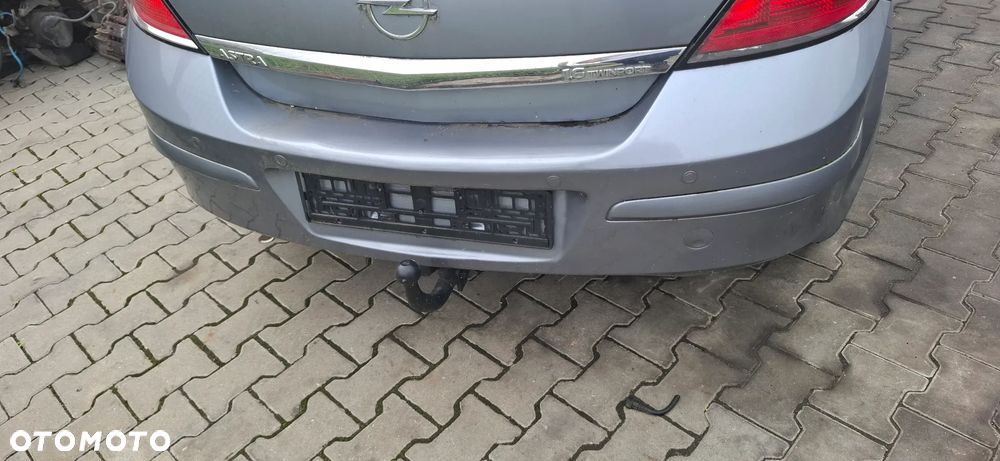 Opel Astra H Hb na części benzyna - 10