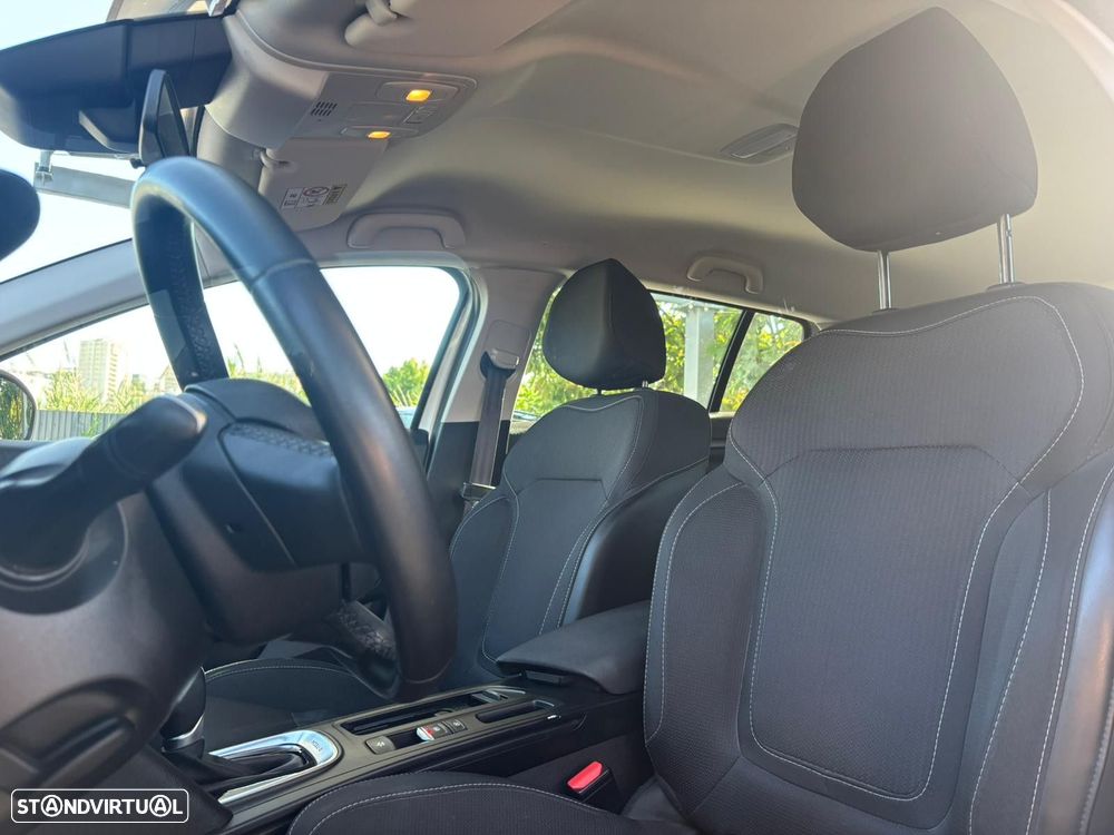 Renault Mégane 1.6 Plug-In Intens - 18