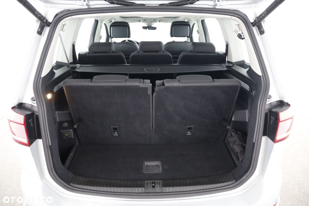 Volkswagen Touran 1.5 TSI EVO Highline DSG - 25