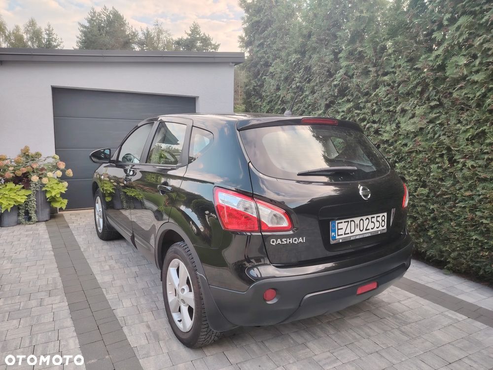 Nissan Qashqai 1.6 Visia - 11